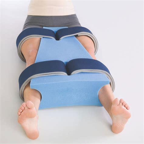 abduction pillow for hip replacement